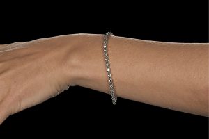 La storia e gli aspetti principali di un gioiello poco conosciuto: il bracciale tennis