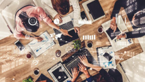 imaginative-visual-business-people-financial-firms-staff